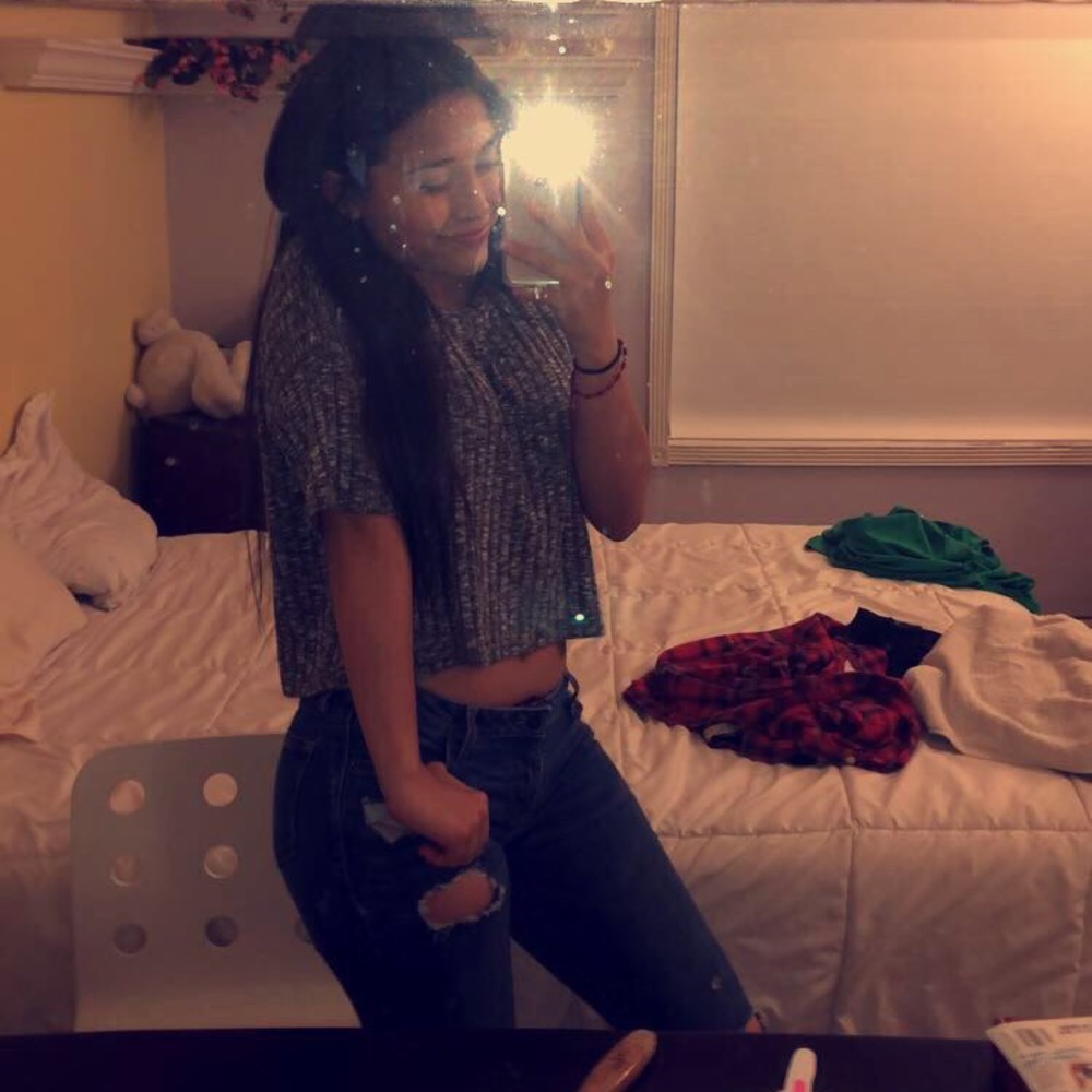 Meet your Posher, Alejandra